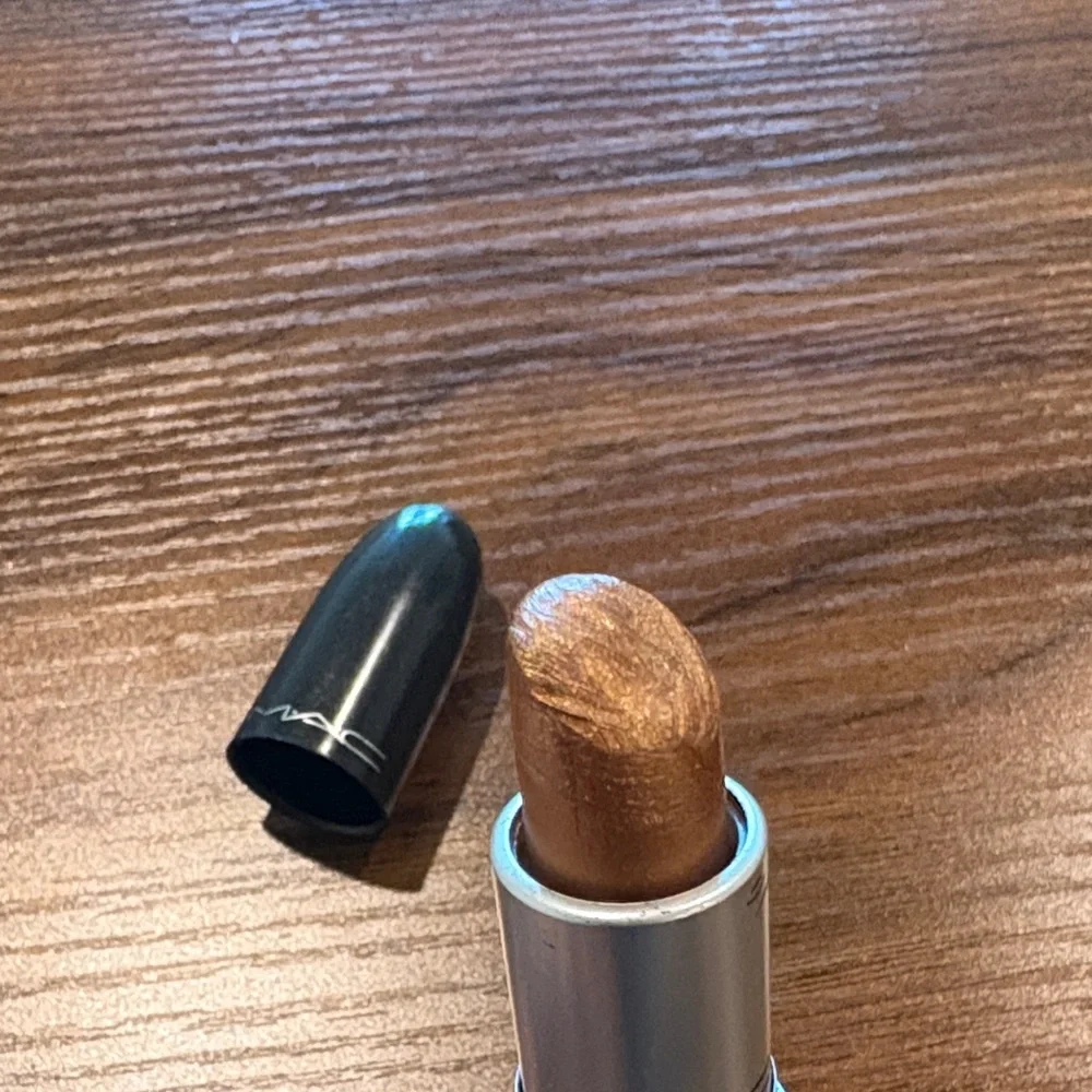 MAC Cosmetics Shimmery Frost Gold Lipstick